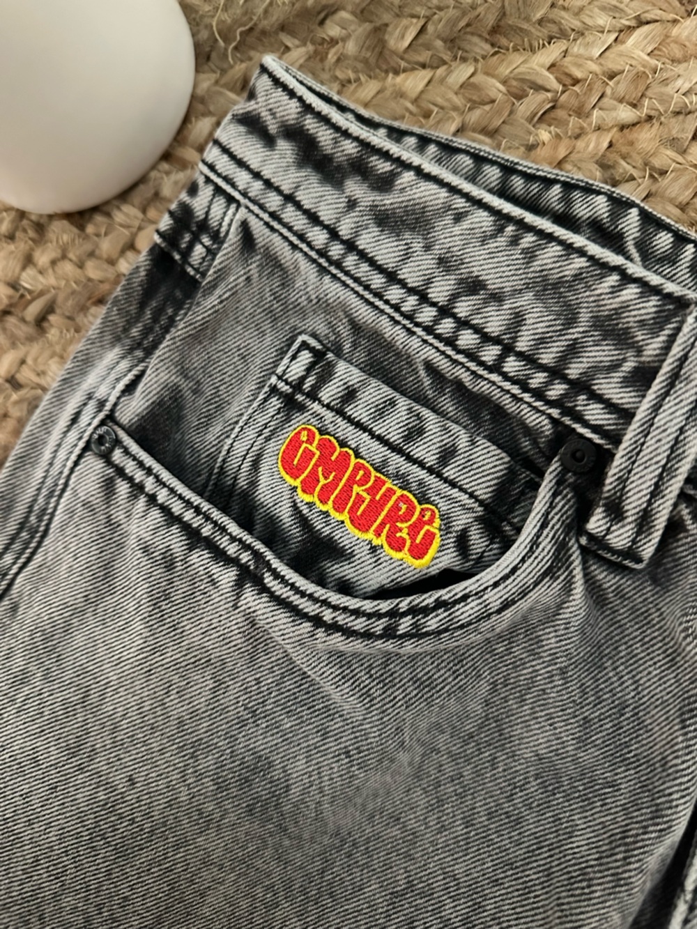 GREY EMPYRE JEANS - Picture 3 of 7